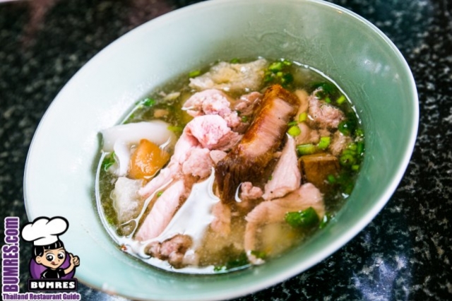 ร้านอาหารพัทยา แม่ผ่องศรี