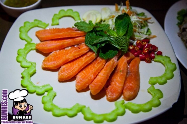 ร้านอาหารไทย Hot chilli