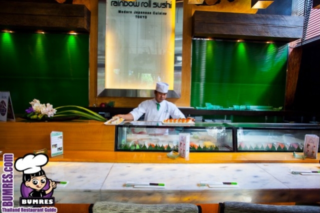 ร้านอาหารญี่ปุ่น Rainbow Roll Sushi