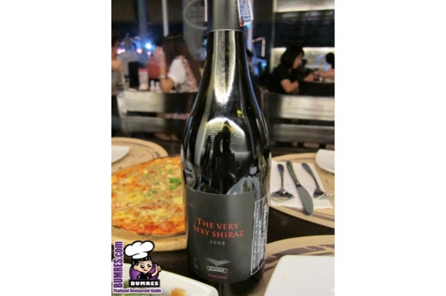 ร้านอาหารอร่อย Wine Connection Deli & Bistro