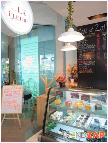 ร้านอาหารกรุงเทพ Cafe d'La Fleur