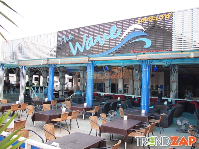 ร้านอาหารไทย The Wave